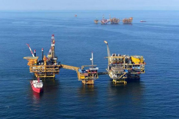中国最大海上油田 渤海油田累计出产原油突破5亿吨
