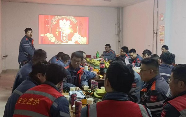 前程朤朤 龙启新章丨脱氢车间2024年度新年瞻望发言会