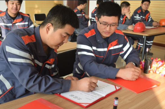 匠心传承，共筑将来 ---山东ca88石化有限公司组织2024年第四时度拜师礼